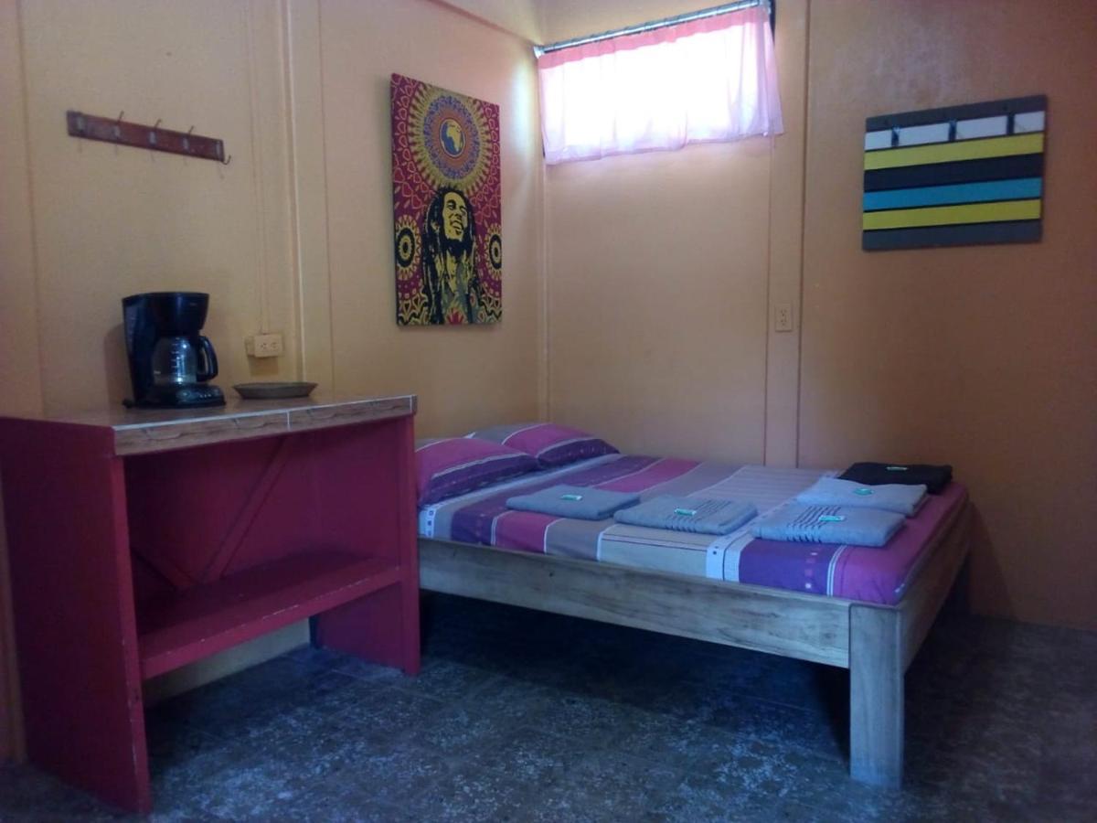 Hotel One Love Puerto Viejo Puerto Viejo de Talamanca Экстерьер фото
