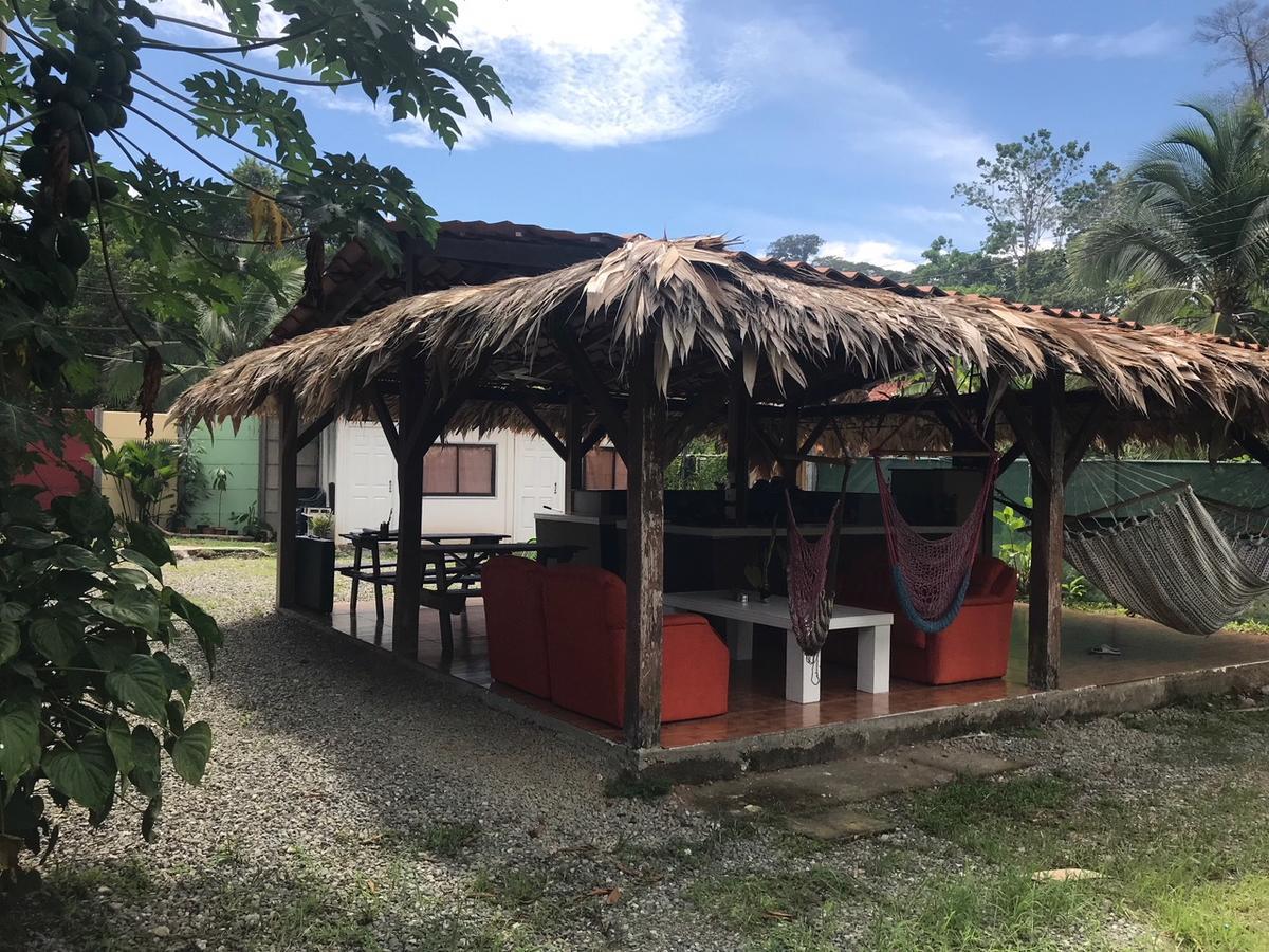 Hotel One Love Puerto Viejo Puerto Viejo de Talamanca Экстерьер фото