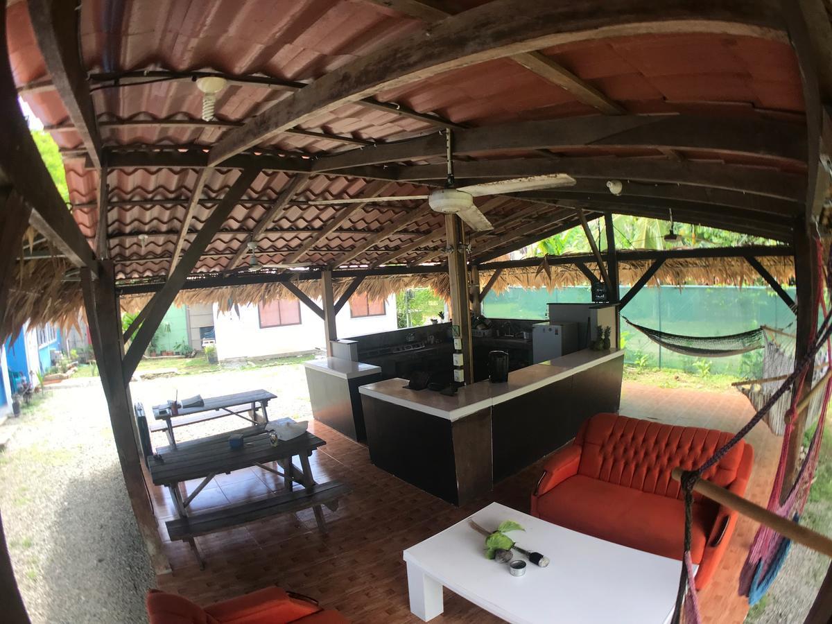 Hotel One Love Puerto Viejo Puerto Viejo de Talamanca Экстерьер фото