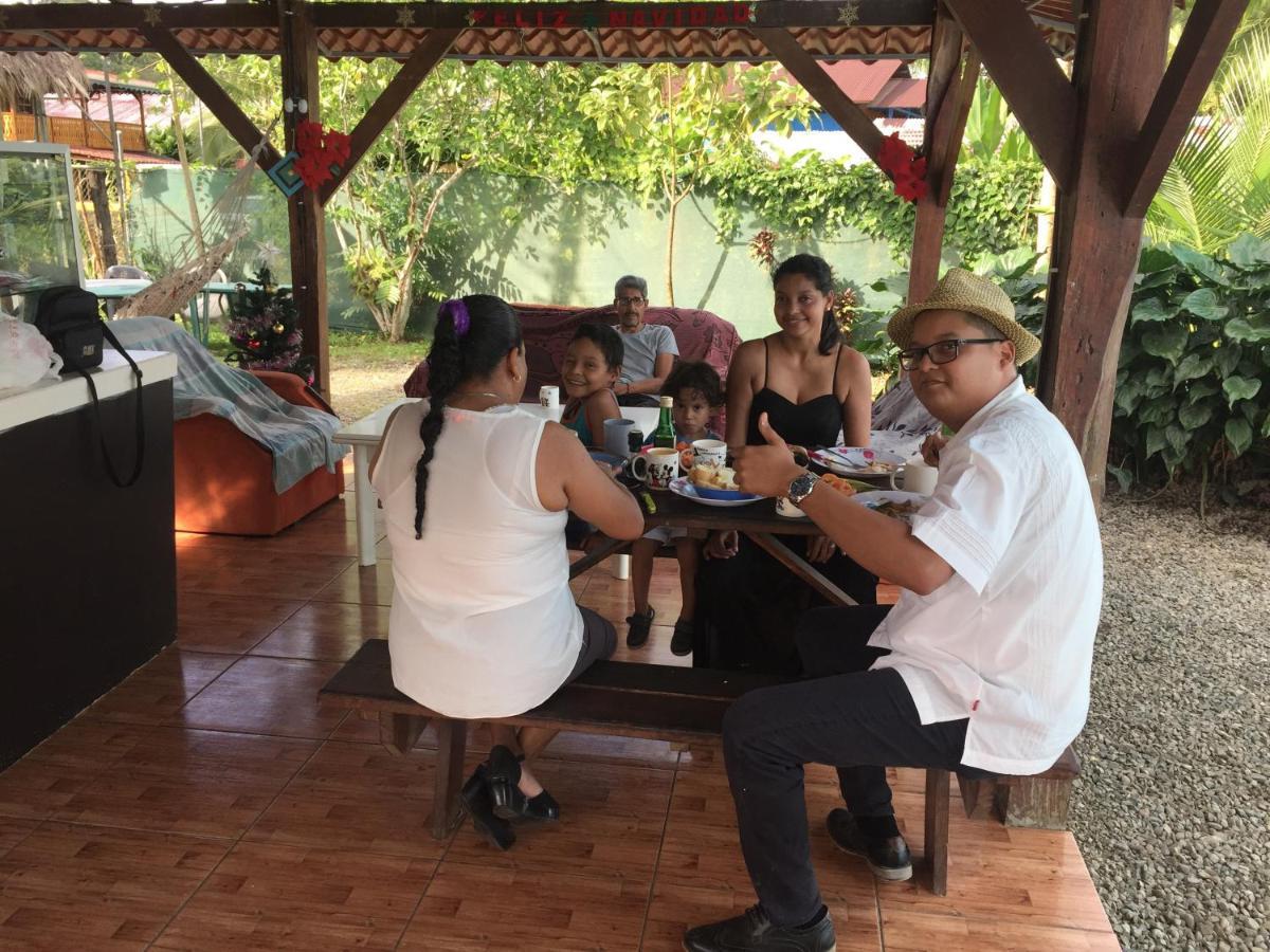 Hotel One Love Puerto Viejo Puerto Viejo de Talamanca Экстерьер фото